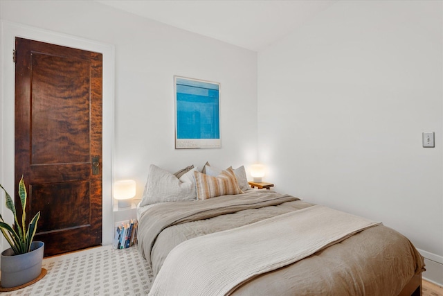 bedroom with carpet flooring