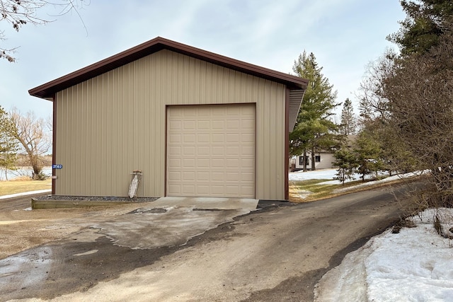 view of detached garage