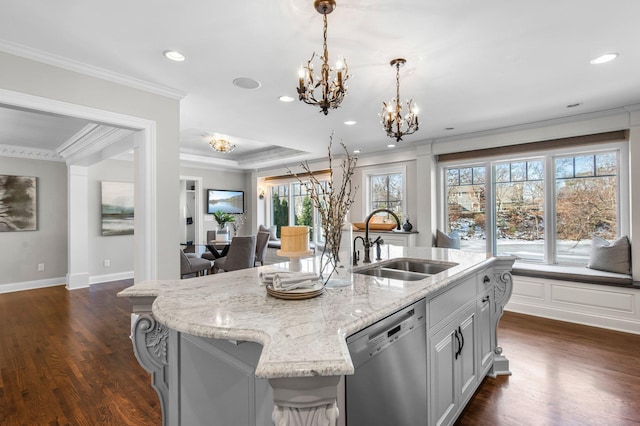 kitchen with dark wood-type flooring, a sink, an inviting chandelier, crown molding, and dishwasher