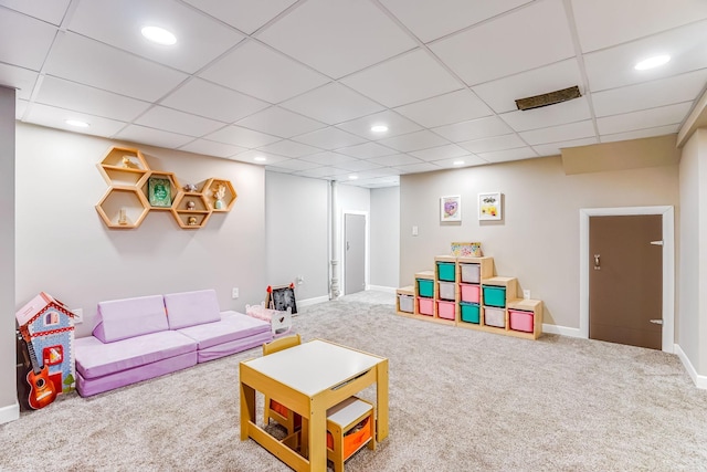 recreation room with recessed lighting, baseboards, and carpet