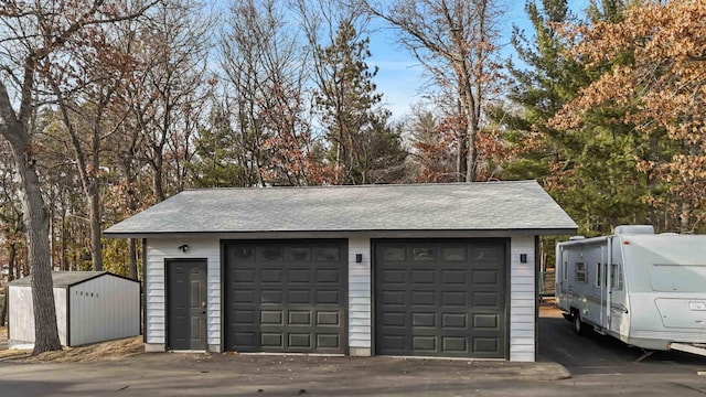 view of detached garage