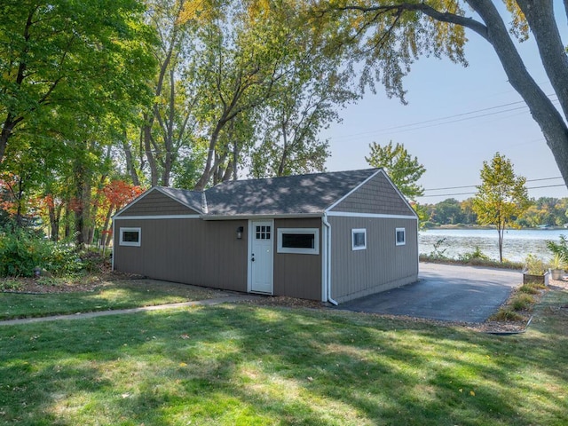 garage featuring a water view