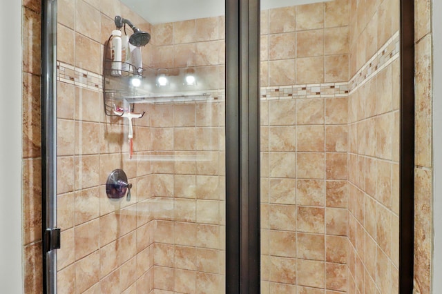 full bathroom featuring a stall shower