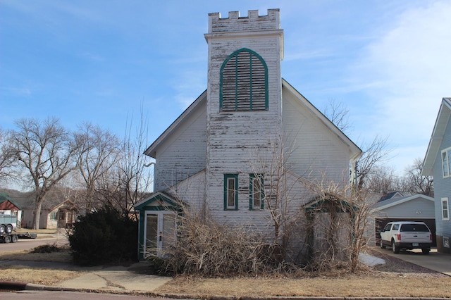 view of side of property