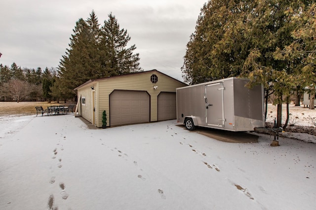 view of detached garage