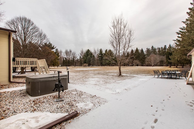 view of yard featuring a patio area and a hot tub