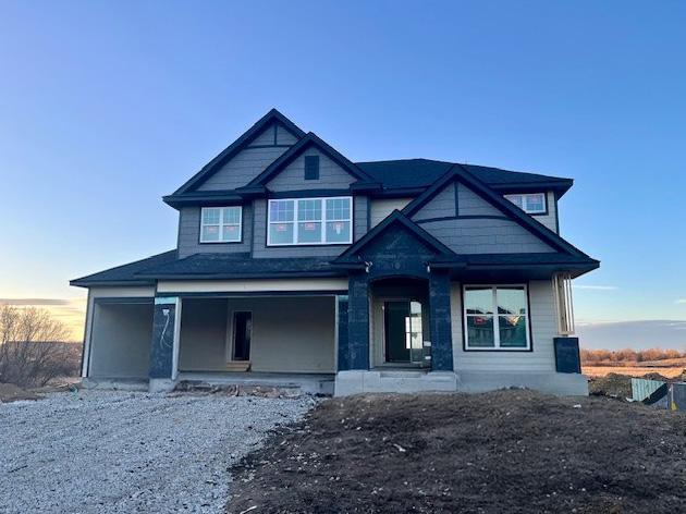 view of front of house featuring covered porch