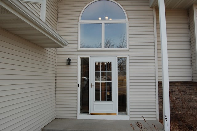 view of property entrance