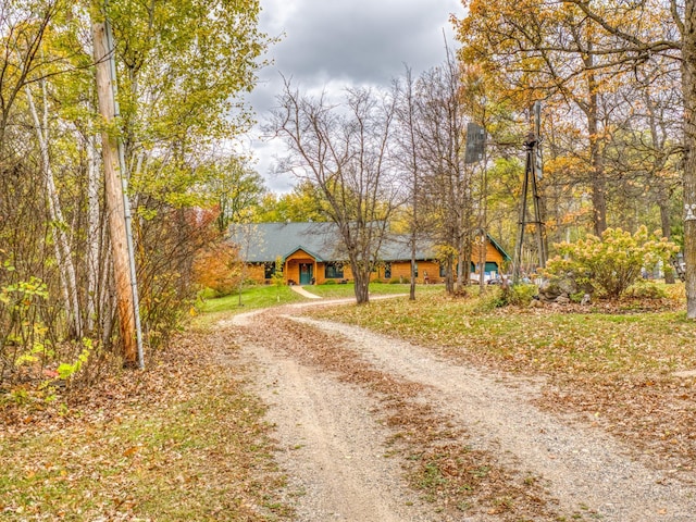 view of front of home featuring driveway