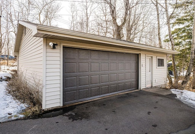 view of detached garage