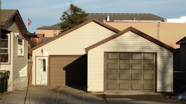 view of detached garage