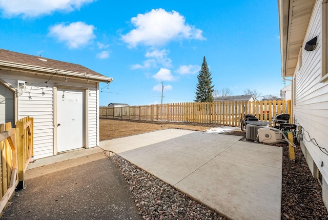 view of patio featuring a fenced backyard