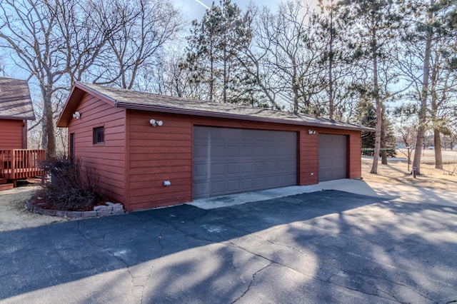 view of detached garage