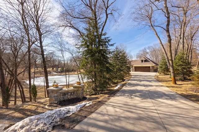 view of front of home featuring driveway