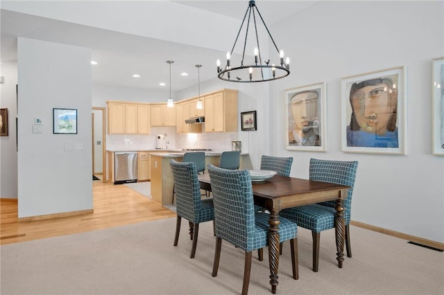 dining area featuring visible vents, recessed lighting, light colored carpet, and baseboards