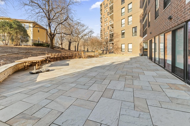 6615 Lake Shore Dr S Unit 515, Richfield, MN 55423 - view of patio / terrace