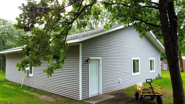 114 Bay View Rd, Otter Tail Twp, MN 56571 - view of side of property with a yard