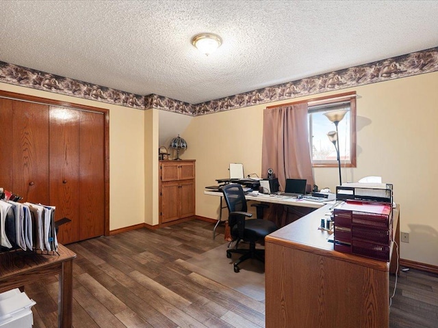 9529- 20th St, Saint Mathias Twp, MN 56449 - home office featuring dark wood-style floors, a textured ceiling, and baseboards