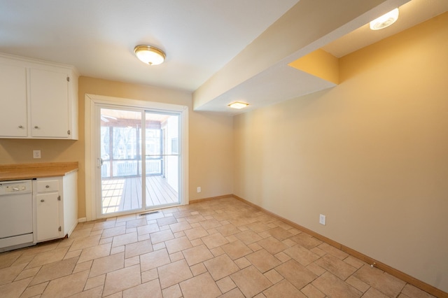 interior space with visible vents and baseboards