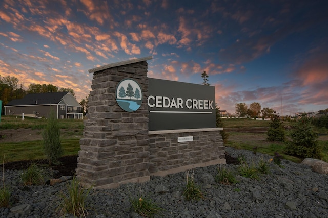 view of community / neighborhood sign