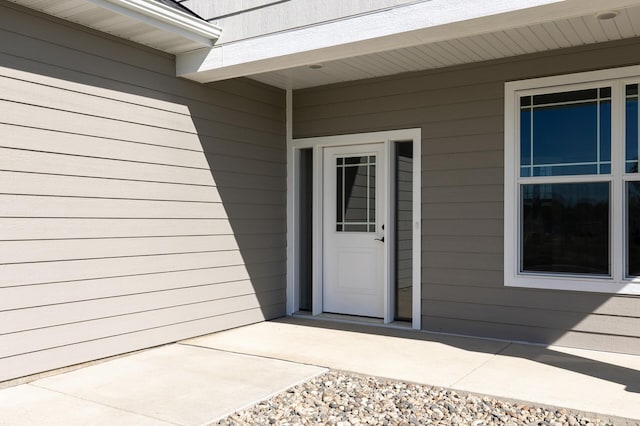 view of property entrance