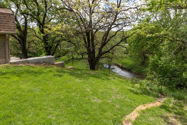 809 60th Ave SW, Rochester, MN 55902 - view of green lawn