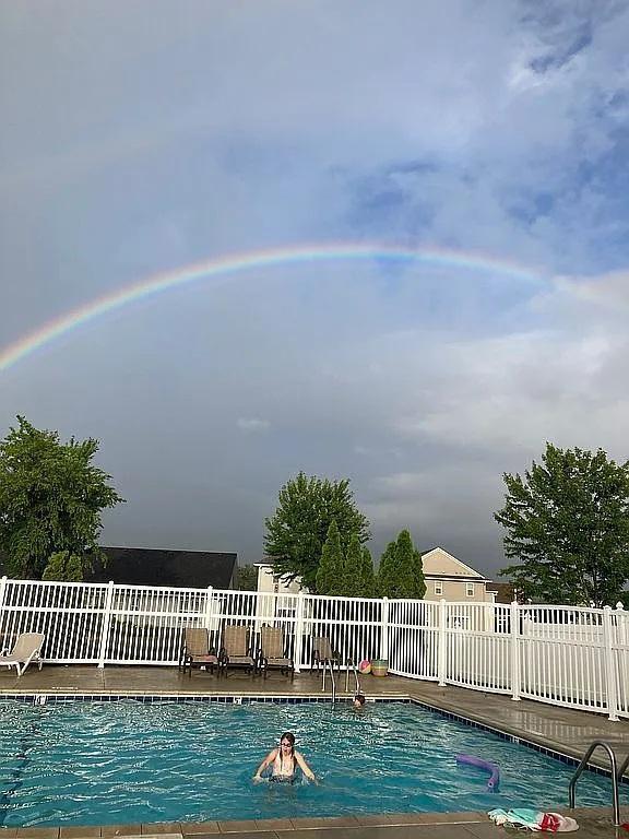 pool with fence