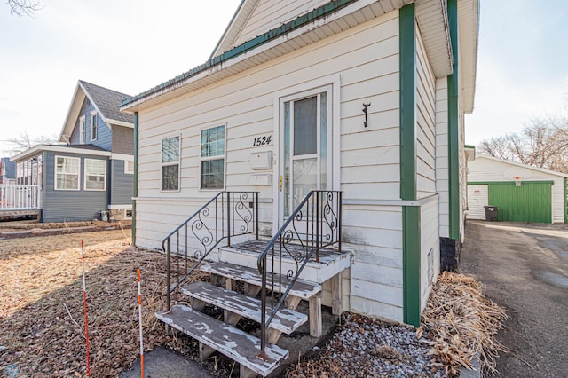 view of property entrance