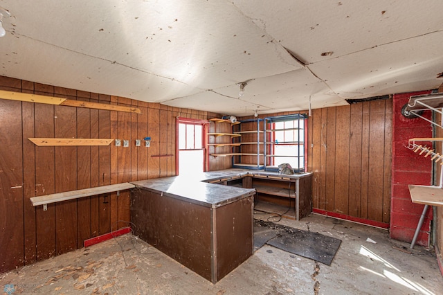 1524 1st Ave S, Fargo, ND 58103 - unfurnished office with wooden walls
