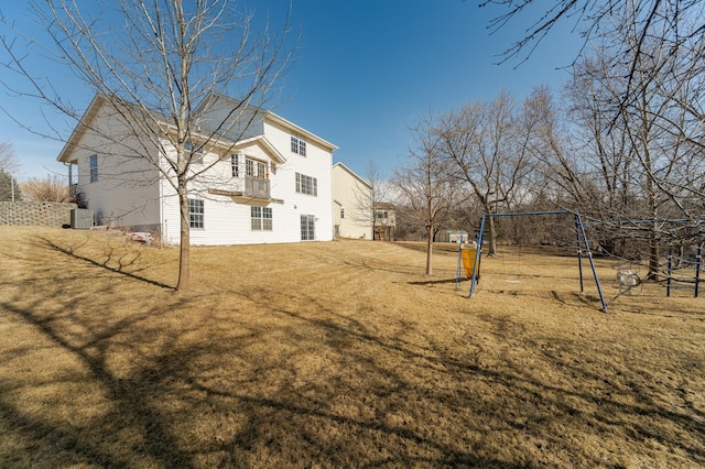 view of yard with central AC unit