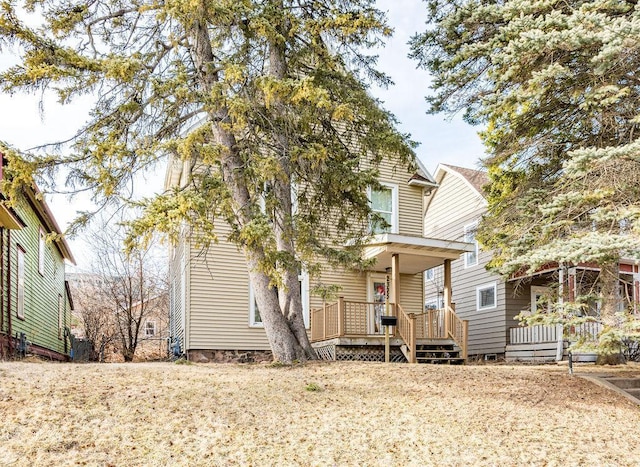 view of front of property with covered porch