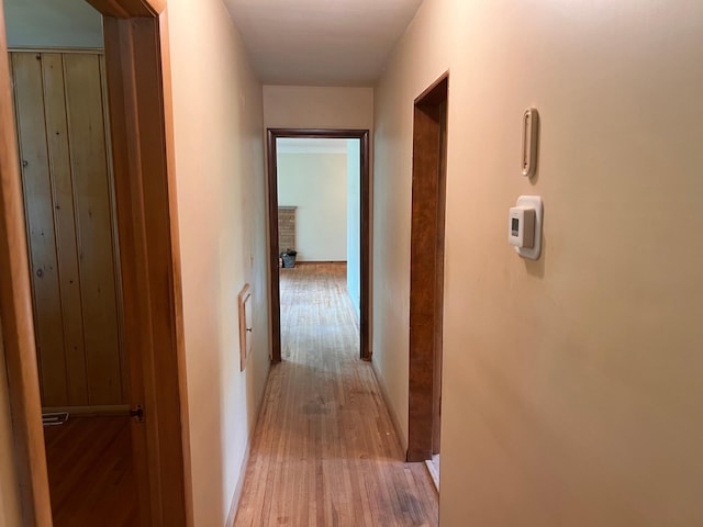 1711 Winnetka Ave N, Golden Valley, MN 55427 - hall featuring light wood-style floors