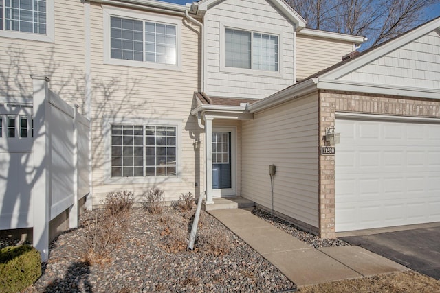 view of front facade featuring an attached garage