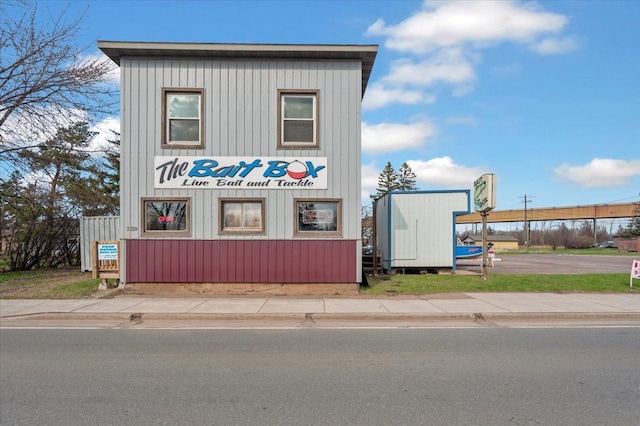3729 2nd St, Superior, WI 54880 - view of multi unit property
