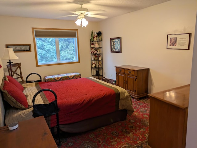 bedroom featuring ceiling fan