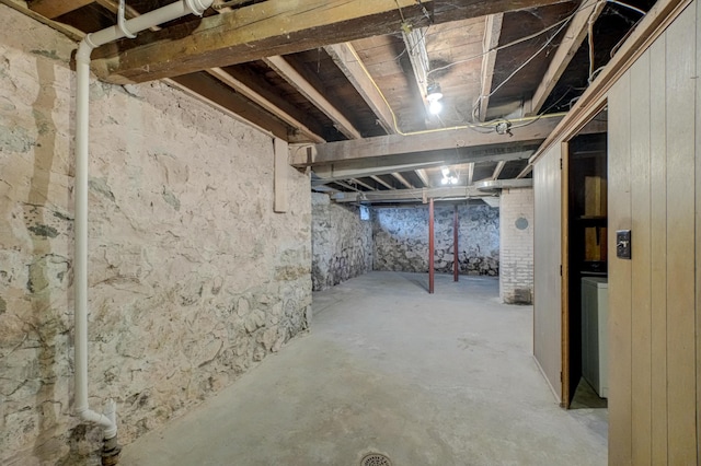 view of unfinished basement