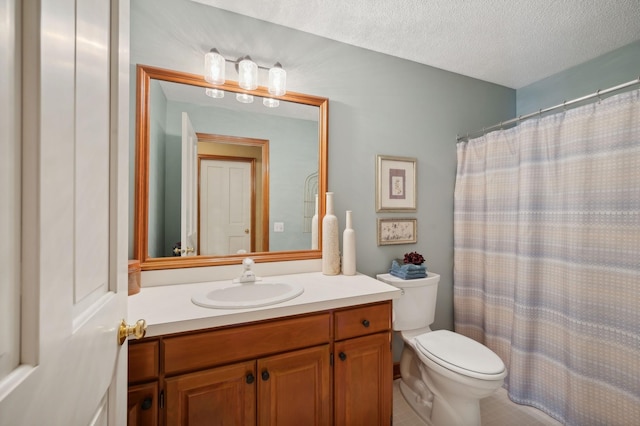 5191 Christen Ave NE, Buffalo, MN 55313 - full bath featuring toilet, vanity, and a textured ceiling