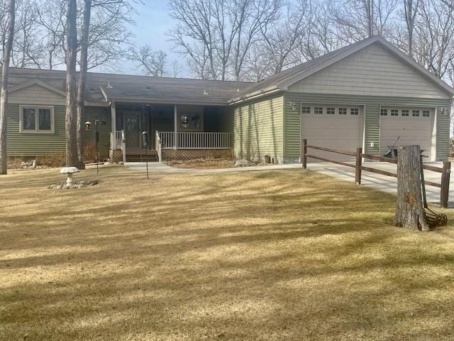 view of front of property featuring covered porch