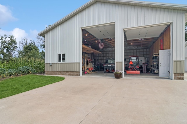 garage featuring a detached garage