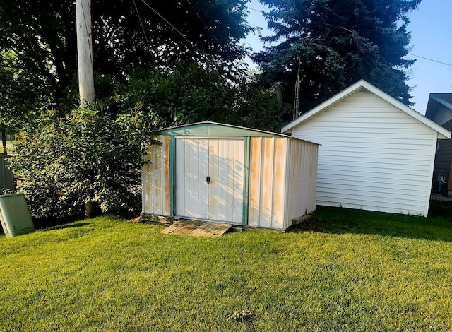 1013 8th Ave SW, Pipestone, MN 56164 - view of shed