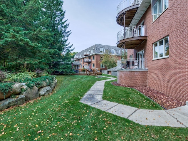 8621 Basswood Rd Unit 33, Eden Prairie, MN 55344 - view of property's community featuring a yard