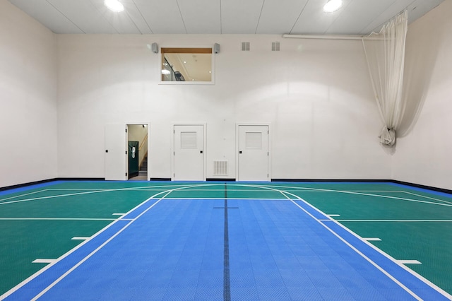 781 Ferndale Rd N, Orono, MN 55391 - view of sport court with community basketball court