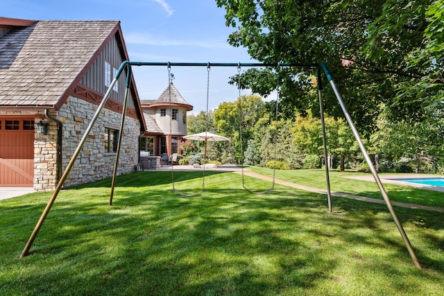781 Ferndale Rd N, Orono, MN 55391 - view of yard with a garage