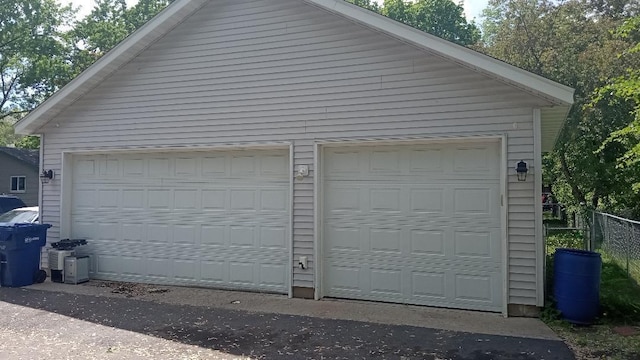 220 35th Ave N, Saint Cloud, MN 56303 - view of detached garage