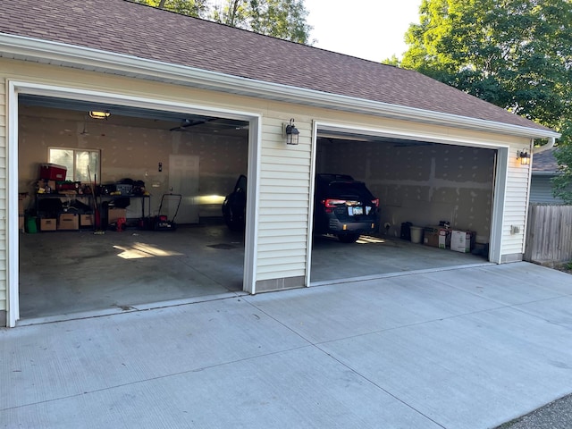 611 5th Ave SW, Rochester, MN 55902 - garage featuring concrete driveway