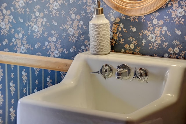 2538 Jefferson St NE, Minneapolis, MN 55418 - bathroom view of wallpapered walls and a sink
