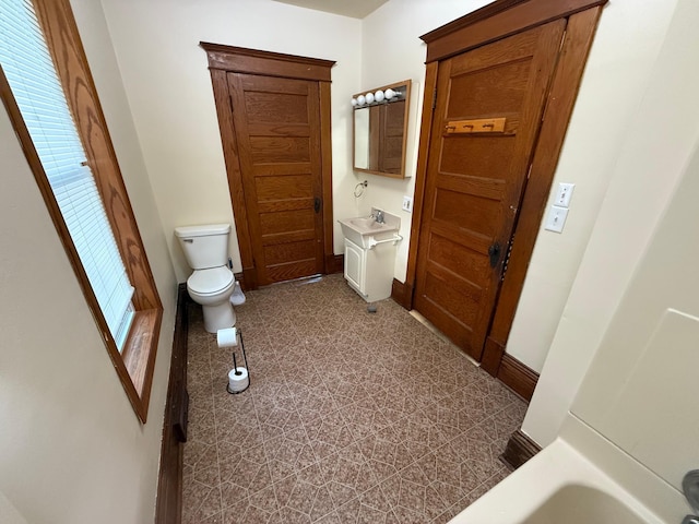 902 Pacific Ave, Kerkhoven, MN 56252 - full bath featuring vanity and a bathtub