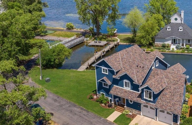 bird's eye view featuring a water view