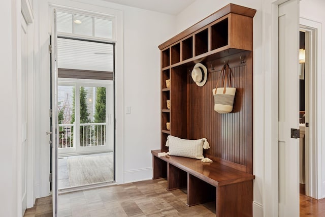 38 Mississippi River Blvd N, Saint Paul, MN 55104 - mudroom with baseboards