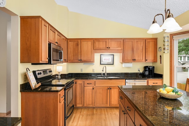 8100 Hidden Ct, Chanhassen, MN 55317 - photo 4